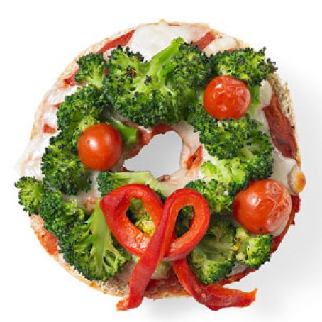 Whole Wheat Bagel Wreath Pizza