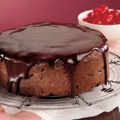 rich chocolate cake with nuts and dried fruit / torta ricca con frutta secca e disidratata