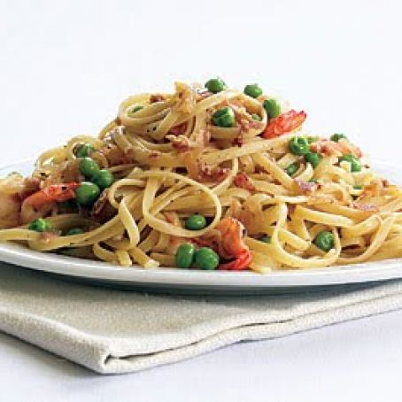 Linguine with Shrimp, Caramelized Onion, Pancetta & Peas