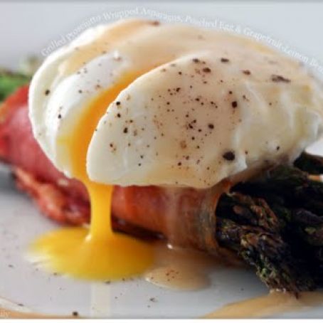 Roasted Parmesan Asparagus Poached Eggs and Prosciutto