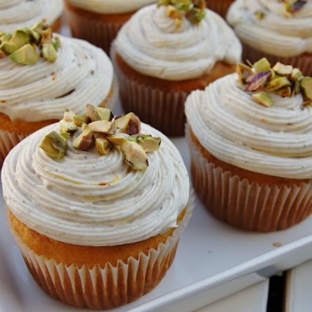 Mango Cupcakes (with Srikhand Frosting)