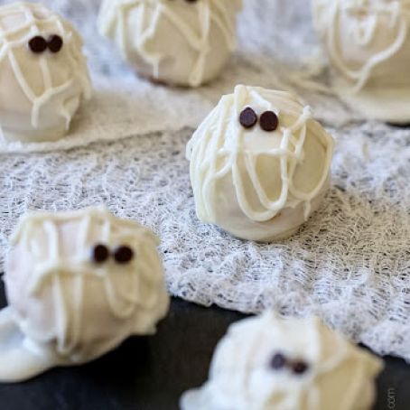 Mummy Cake Pops
