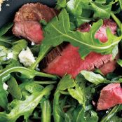 Spinach Salad with Steak and Blue Cheese