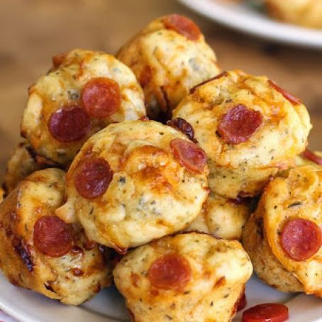 Cheesy Pepperoni Pizza Bites