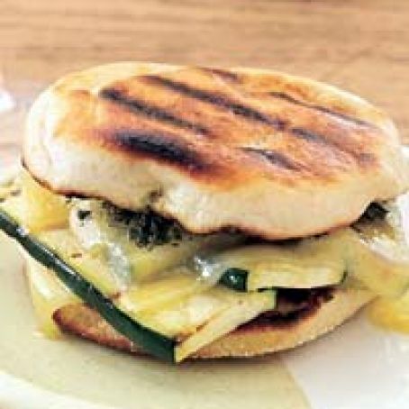 Grilled Gruyère-and-Zucchini Sandwiches with Smoky Pesto