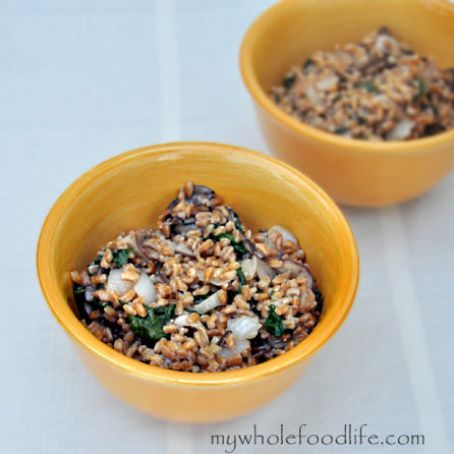 Farro with Spinach and Mushrooms