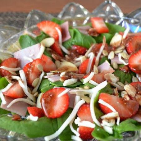 Strawberry, Mozzarella and Spinach Salad