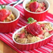 STRAWBERRY BANANA FRENCH TOAST CASSEROLE