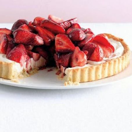STRAWBERRY  MASCARPONE TART w/PORT GLAZE