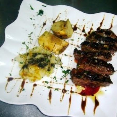 MAGRET DE PATO CON MANZANA Y FOIE GRAS