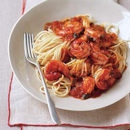 Pasta With Spicy Shrimp and Tomato Sauce