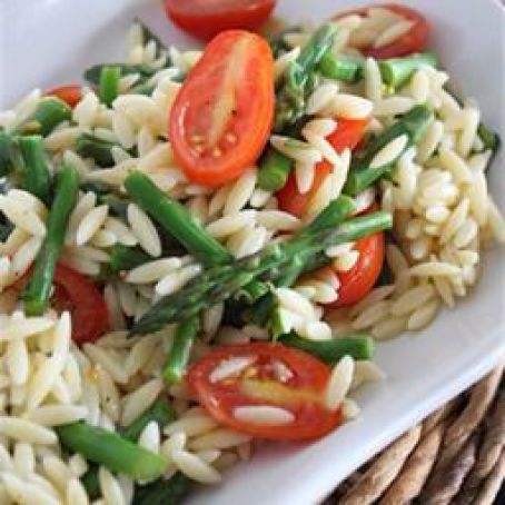 Lemon Orzo Salad with Asparagus and Tomatoes