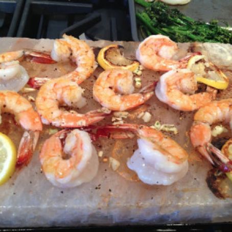 Lemon-Garlic Shrimp Cooked on a Himalayan Salt Plate
