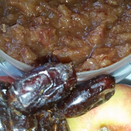 Apple Date Chutney