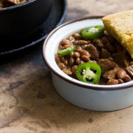Peppery pinto beans with sausage