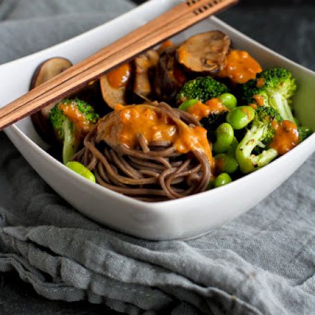 Soba Noodle Bowl Recipe with Vegetables & Peanut Sauce