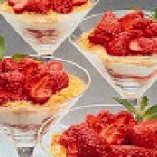 Strawberry cheesecake parfait