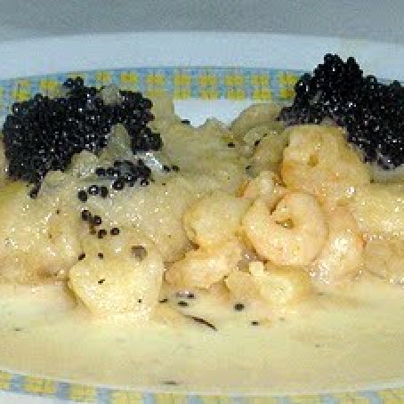 ROBALO EN SALSA DE CAVA Y CAVIAR