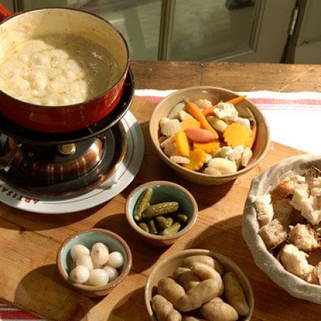 Artisanal's Cheese Fondue