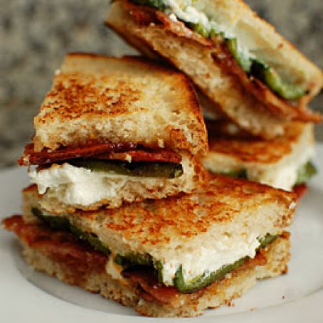Jalapeno Popper Inspired Grilled Cheese