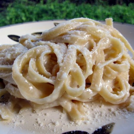 Best Fettuccine Alfredo