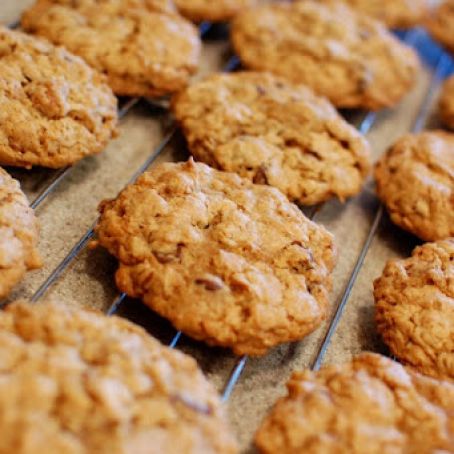Laura Bush's Texas Governor's Mansion Cowboy Cookies