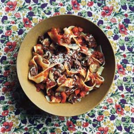 Pappardelle With Beef and Mushroom Ragù
