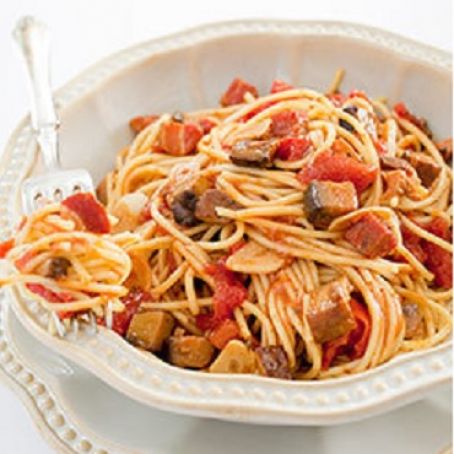 Spaghetti with Mushroom and Tomato Sauce (Quick Mushroom Ragu)
