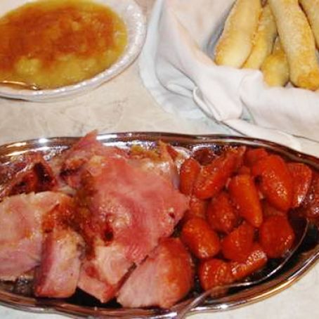 Baked Ham with Sweet Potatoes and Pineapple