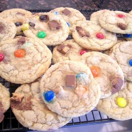 Leftover Halloween Candy Cookies