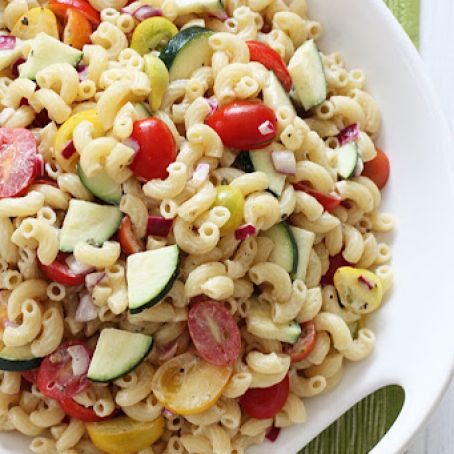 Summer Macaroni Salad with Tomatoes and Zucchini
