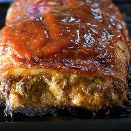 Meatloaf wrapped in bacon