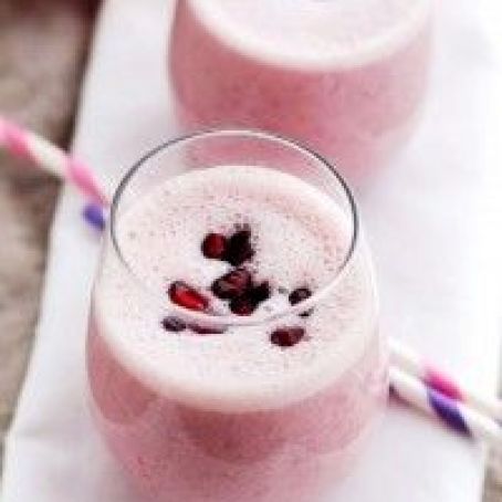 Pomegranate Yogurt Smoothie
