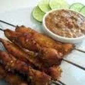 Chicken Skewers with Spicy Peanut Dipping Sauce