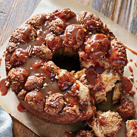 Caramel-Glazed Monkey Bread