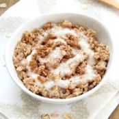 Cinnamon Roll Oatmeal (Single serving, microwave)