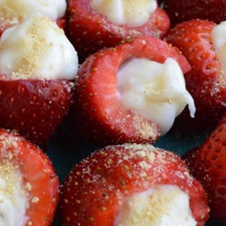 Cheesecake-Stuffed Strawberries