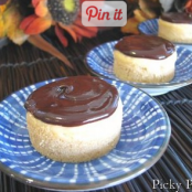 Mini Peanut Butter & Chocolate Cheesecakes