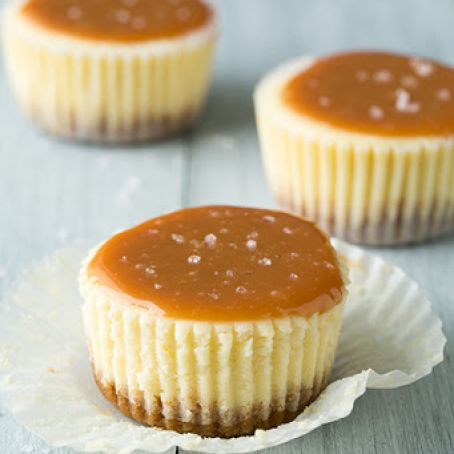 Cheesecake Cupcakes (With Strawberry or Salted Caramel Topping)