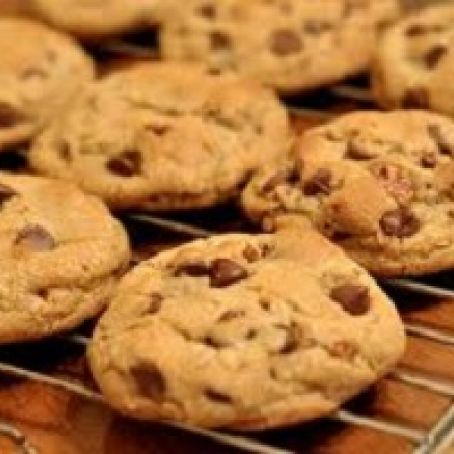 CHOCOLATE CHIP COOKIES