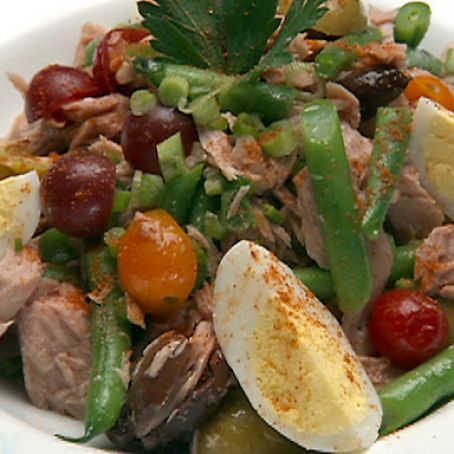 TUNA*****Salade Nicoise with Teriyaki Dressing - 9 Points