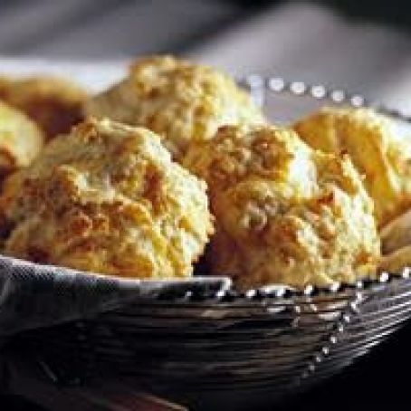Garlic Cheese Biscuits