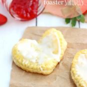 HOMEMADE STRAWBERRY & CREAM CHEESE TOASTER STRUDELS
