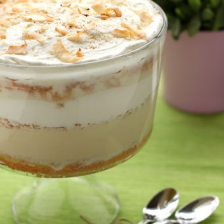 Tres Leche Coconut Cake Trifle