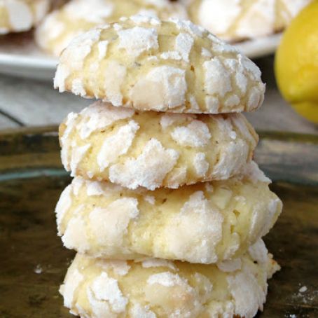 White Chocolate Lemon Crinkle Cookies
