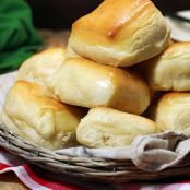 Copycat Texas Roadhouse Bread Rolls