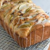 Apple Cinnamon Pull Apart Bread