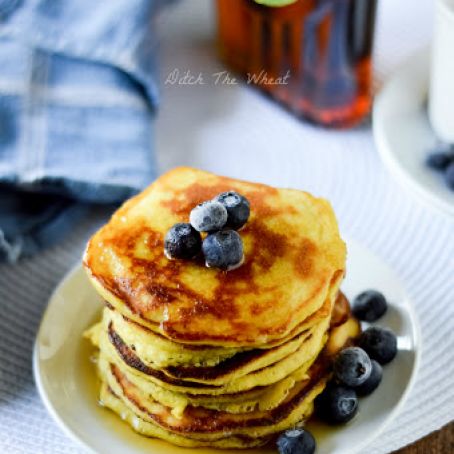 COCONUT FLOUR PANCAKES