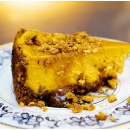 Caramel Pumpkin Pecan Gingersnap Cheesecake