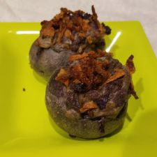 SPINACH-STUFFED PURPLE POTATOES